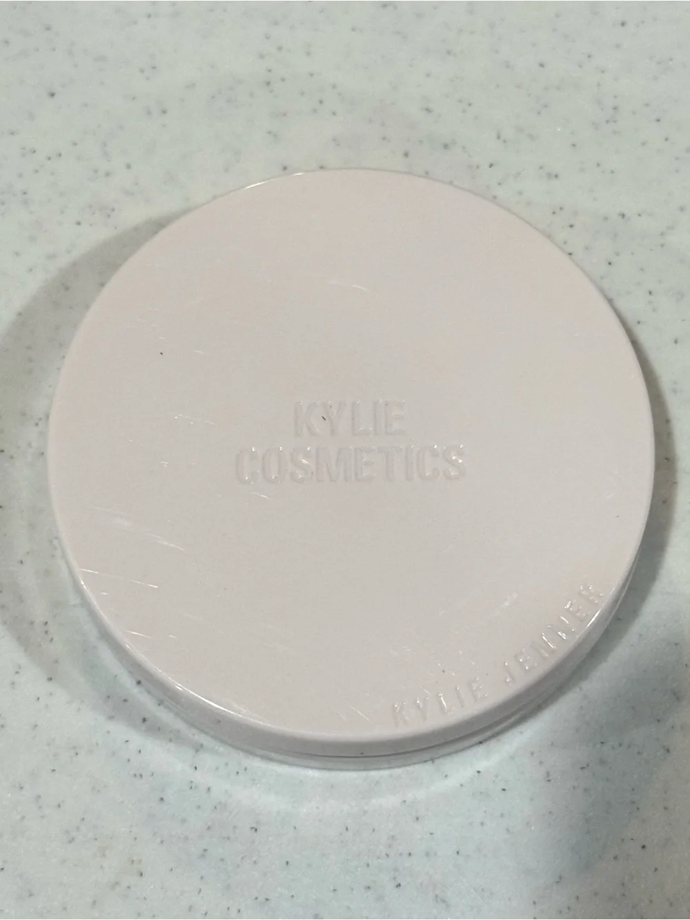 Kylie Cosmetics Natural Blur Powder Foundation Shade 2C